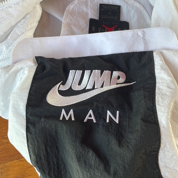 Mens Nike Air Jordan windbreaker - Picture 6 of 6